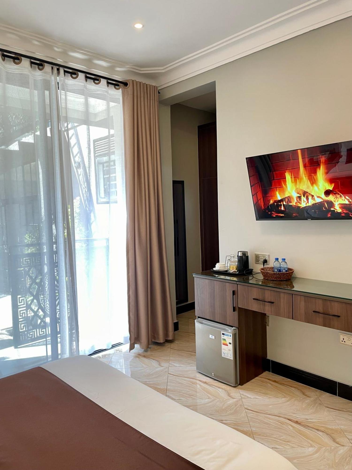 The Nook Boutique Bed and Breakfast Kampala Exteriör bild